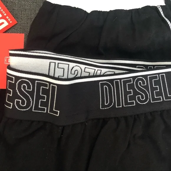 Diesel - 2-Piece Pyjama Set - Picture 6 of 8
